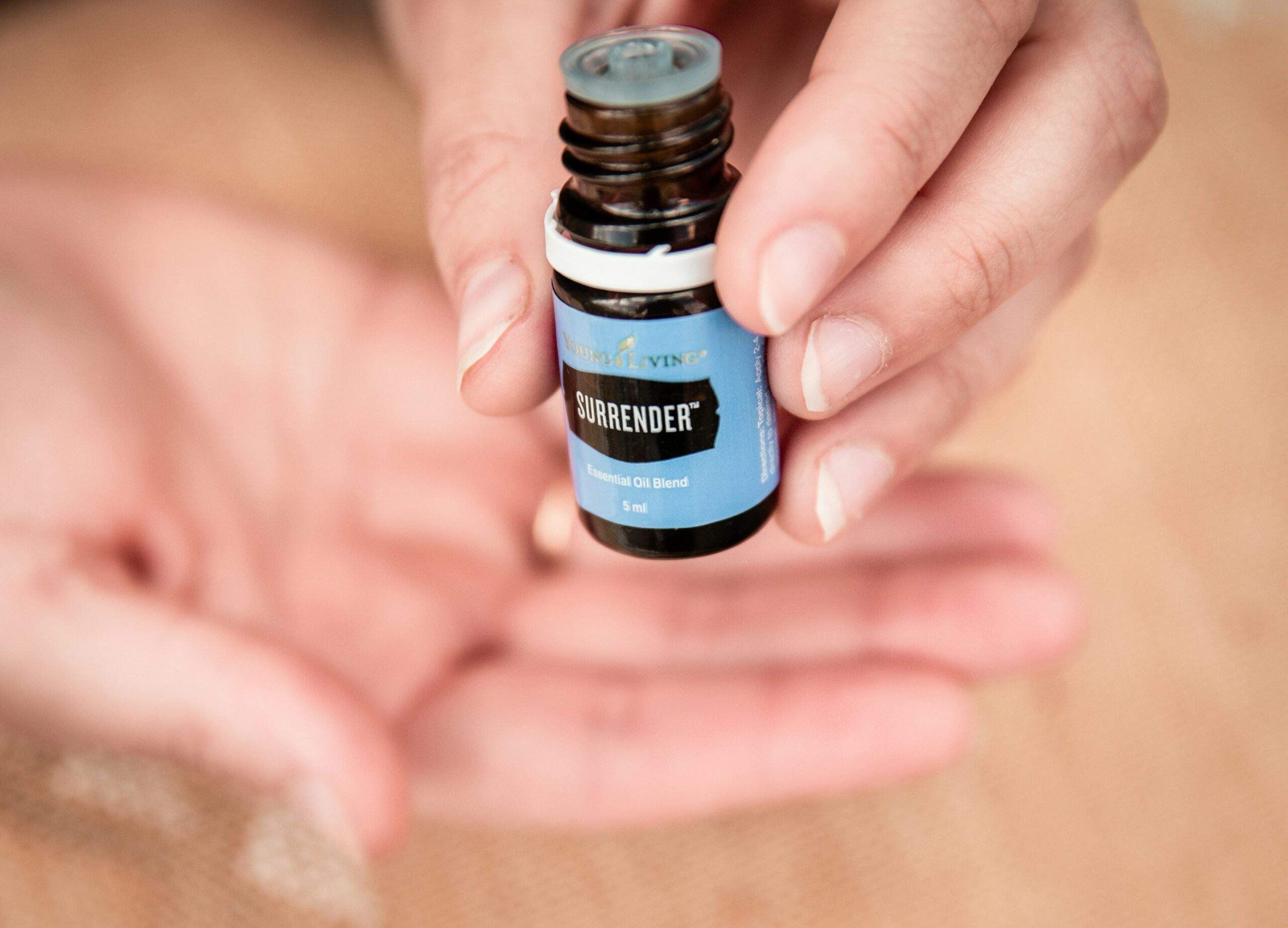 Infographic showing signs of dehydrated skin caused by low humidity